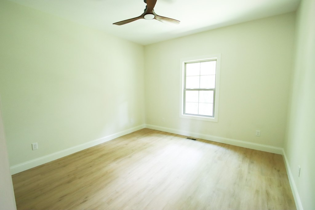 401 Crossvine Rd Property Photo 10