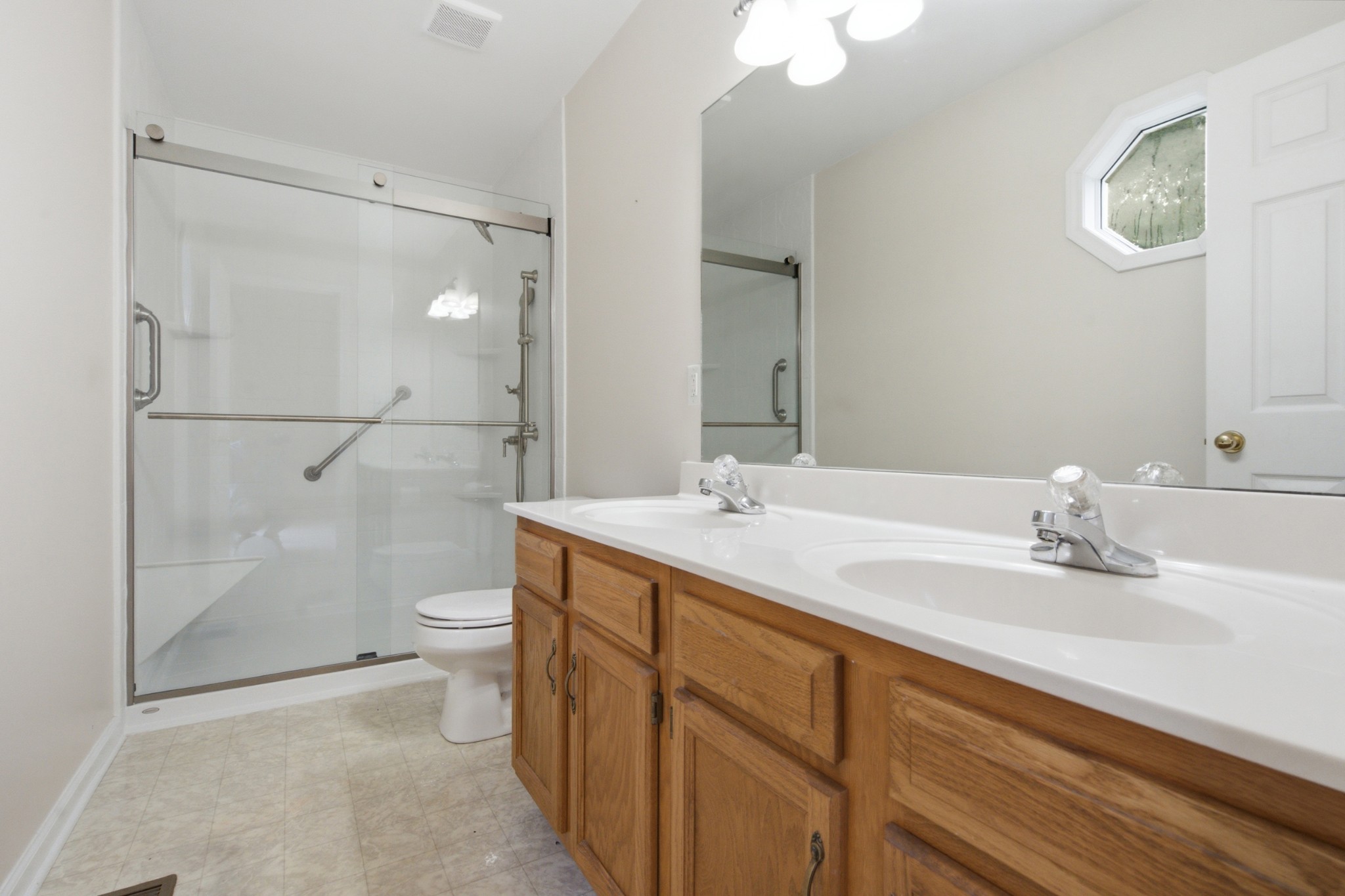 958 Jordan Cir Property Photo 23