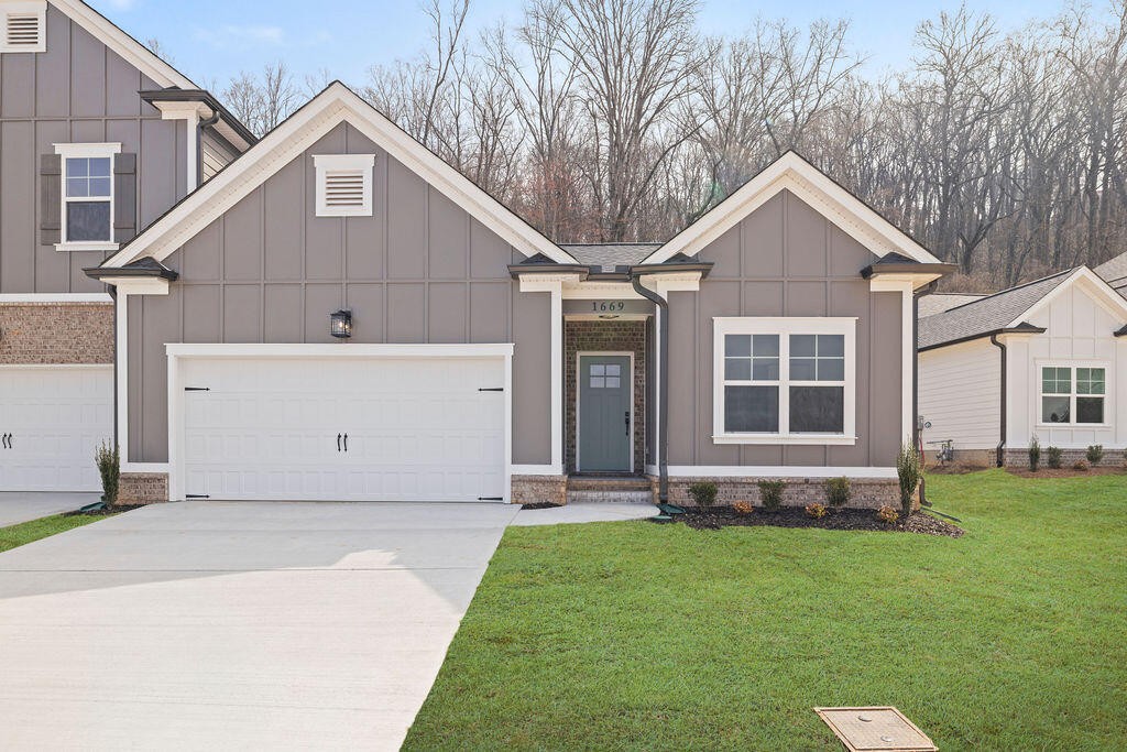 1637 Destiny Drive Property Photo 1