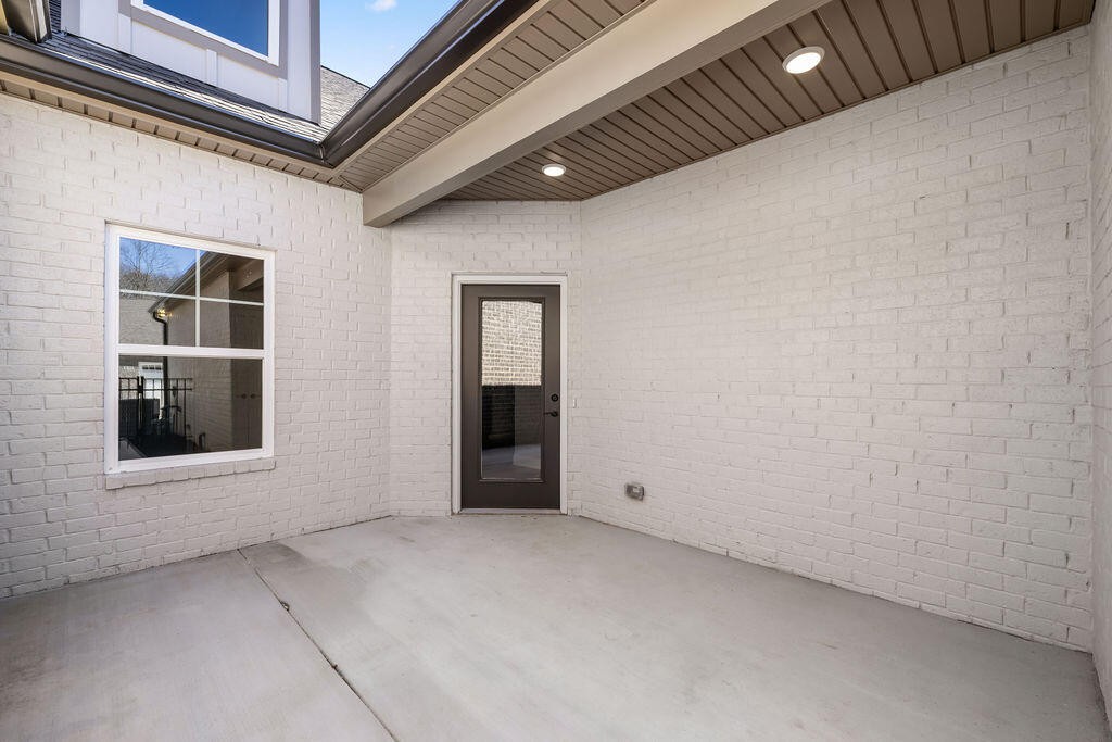 92 Founding Way Property Photo 36