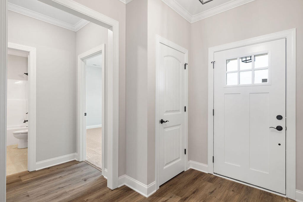 8942 Knolling Loop Property Photo 5