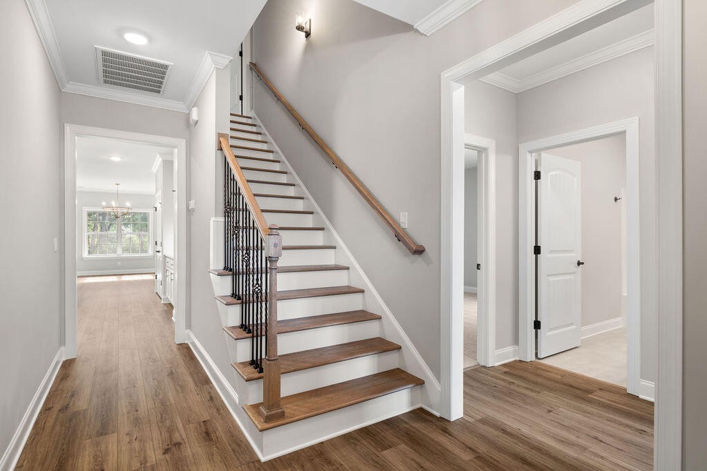 8942 Knolling Loop Property Photo 6