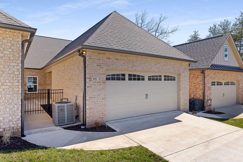 106 Founding Way Property Photo 27