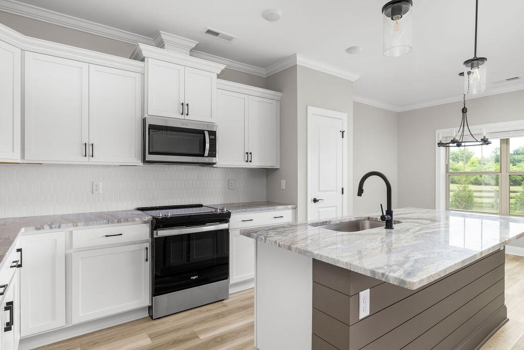 8852 Knolling Loop Property Photo 10