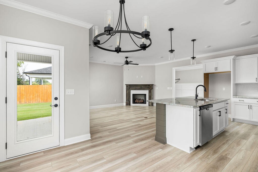 8852 Knolling Loop Property Photo 12