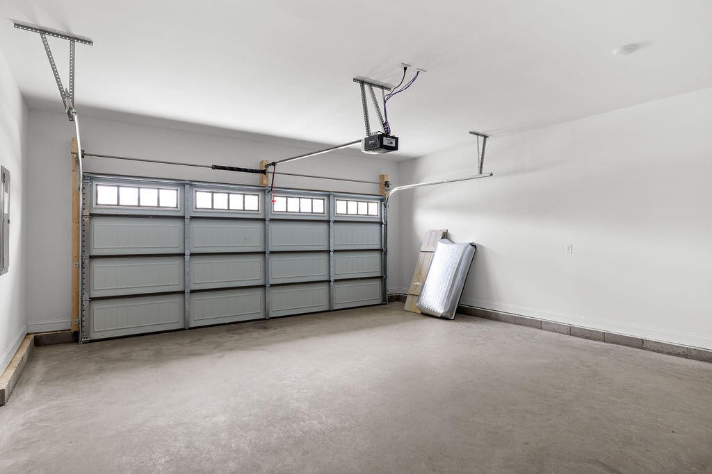 8852 Knolling Loop Property Photo 35