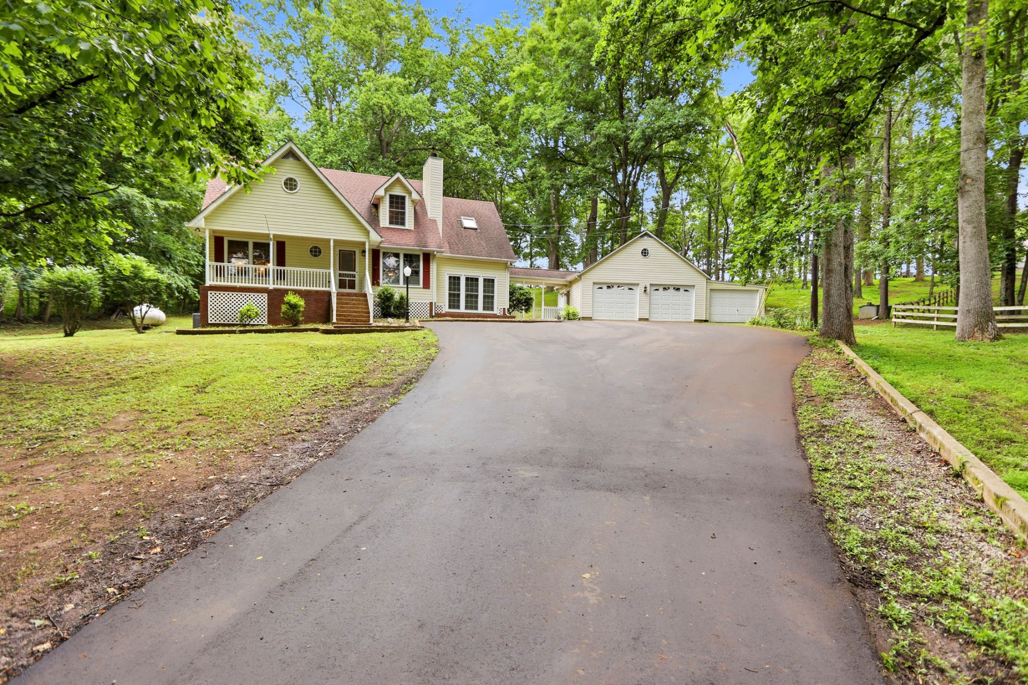 212 Derby Ct