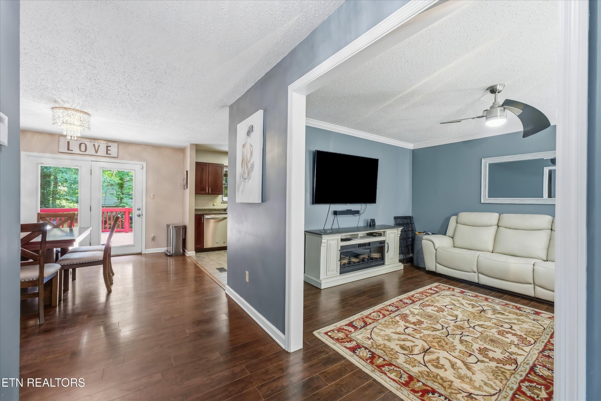 1516 Scottsdale Drive Property Photo 12