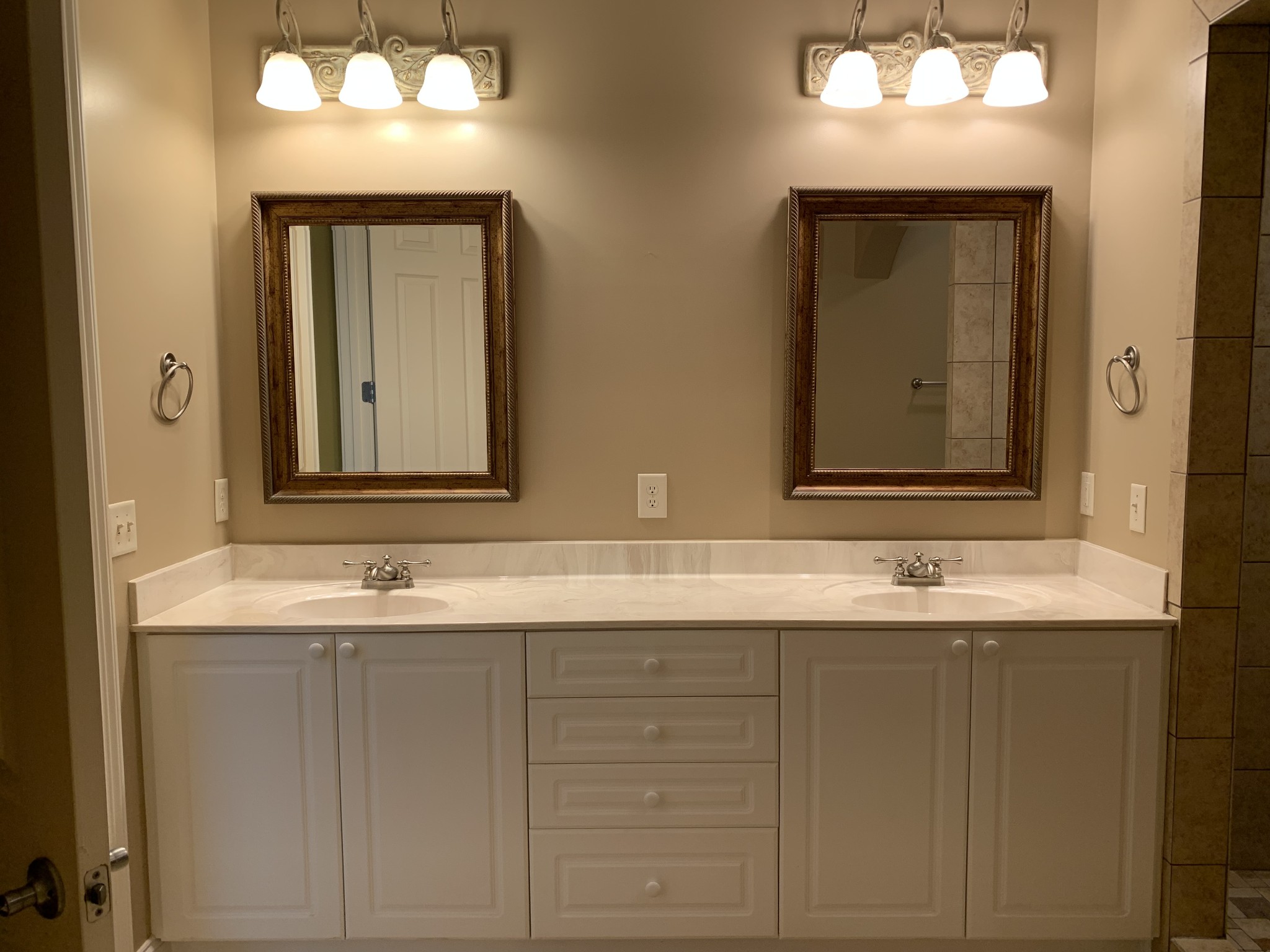 136 Nickolas Cir Property Photo 25