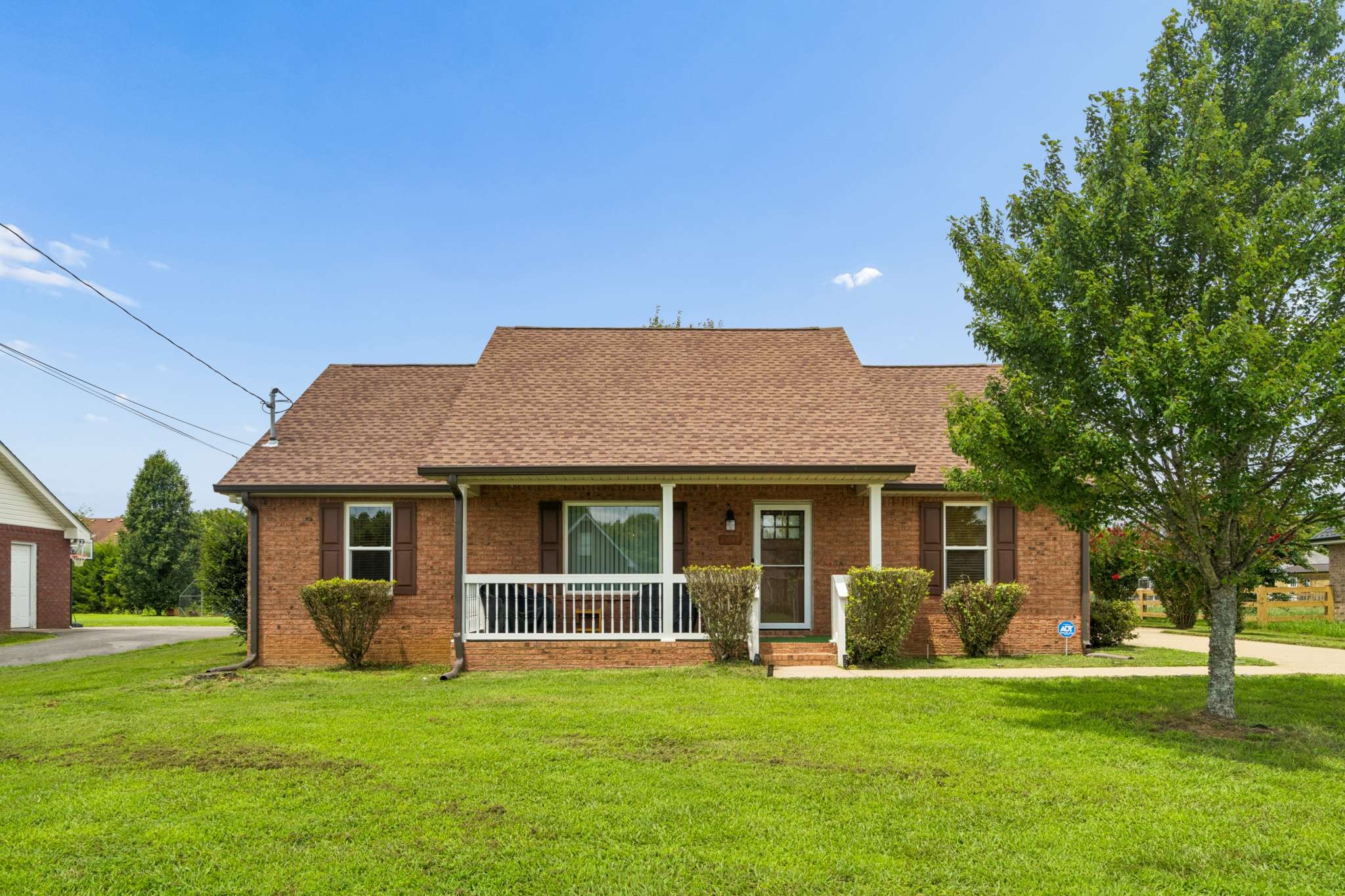1027 Auldridge Dr Property Photo 1
