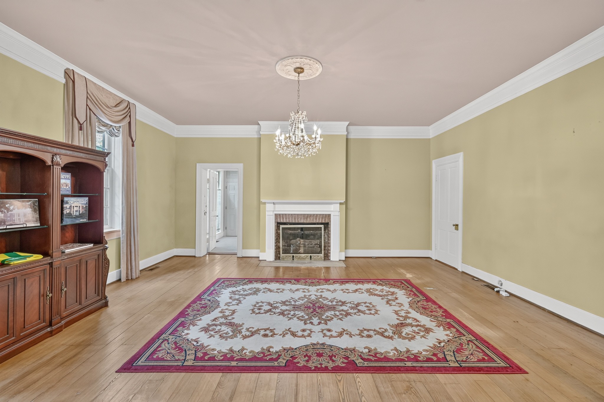 137 3rd Ave, N Property Photo 17
