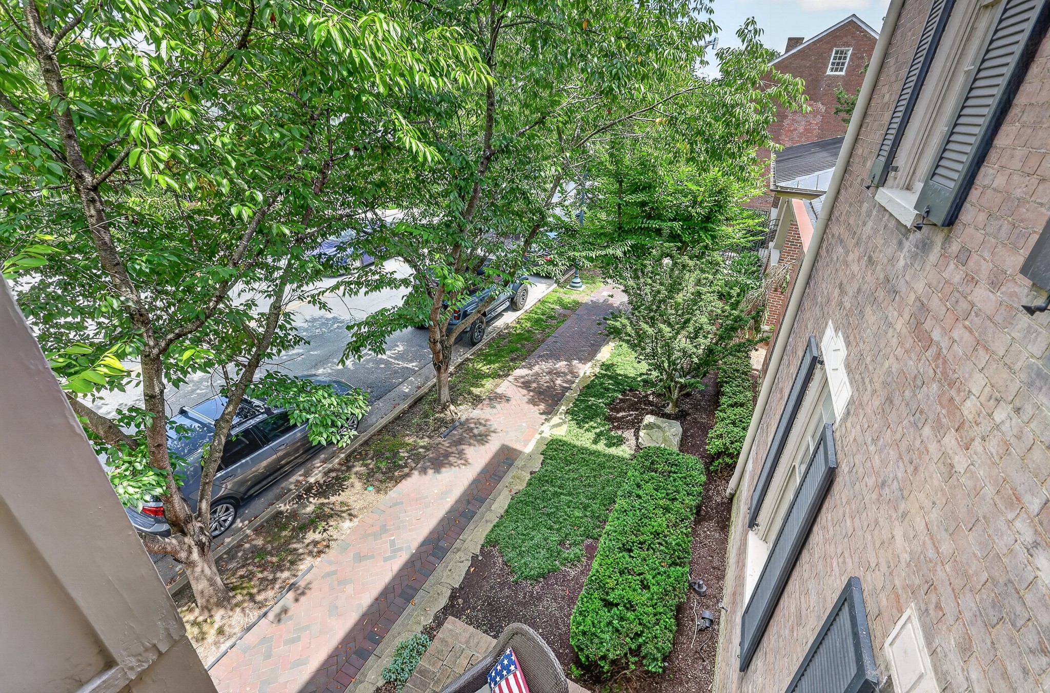 137 3rd Ave, N Property Photo 38