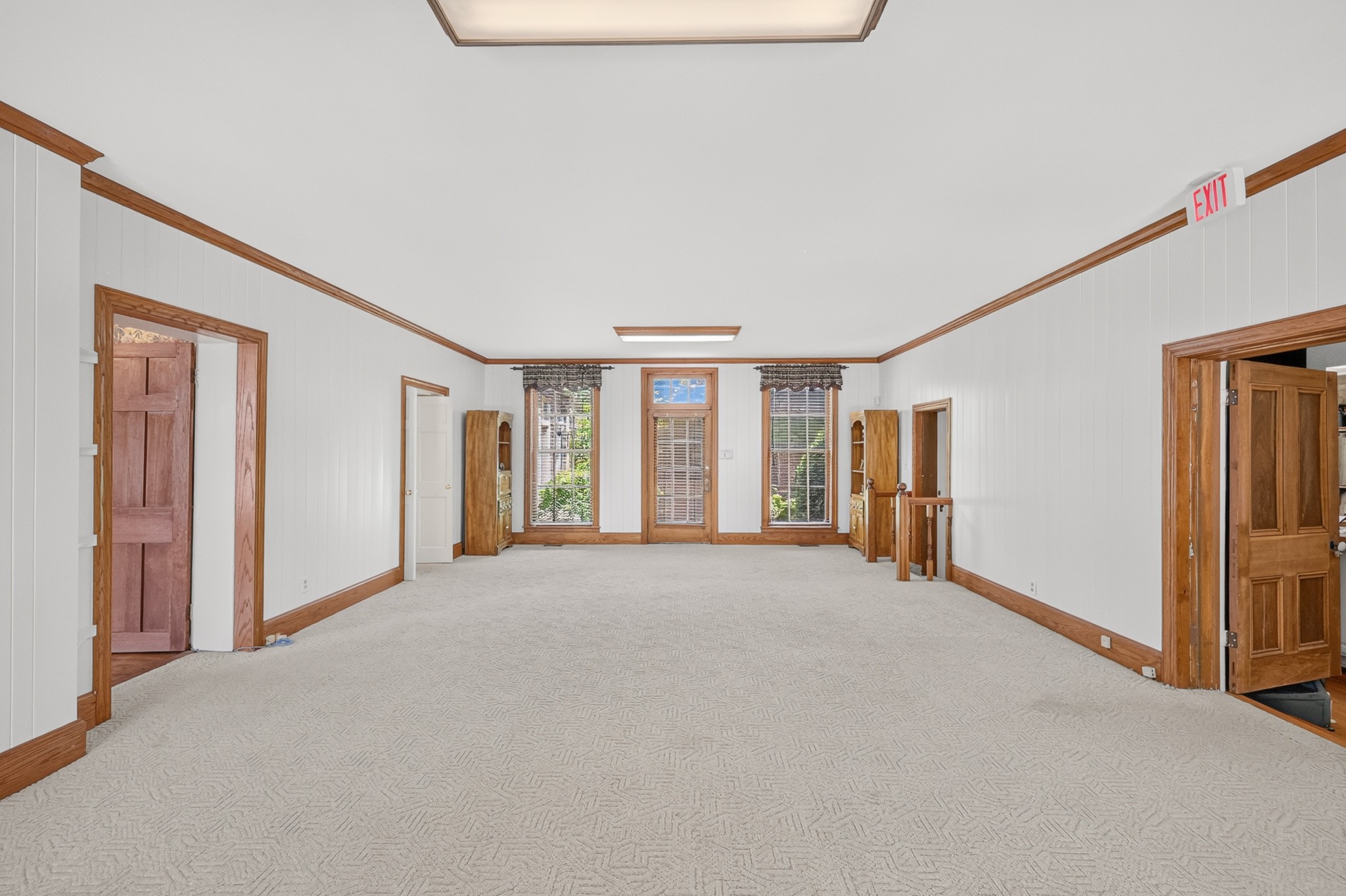 137 3rd Ave, N Property Photo 51