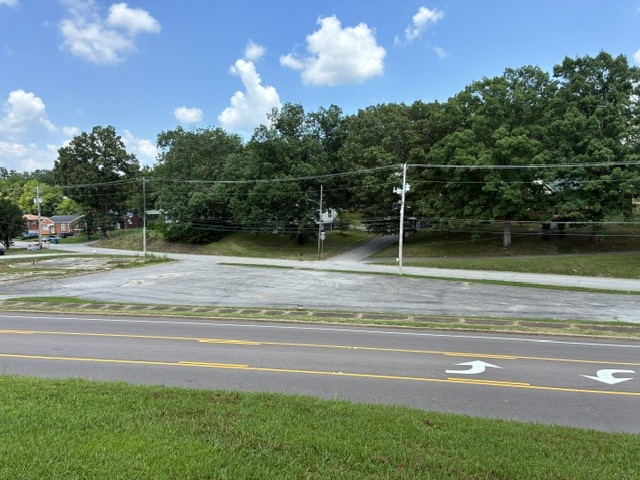 129 S Forrest Ave Property Photo 3