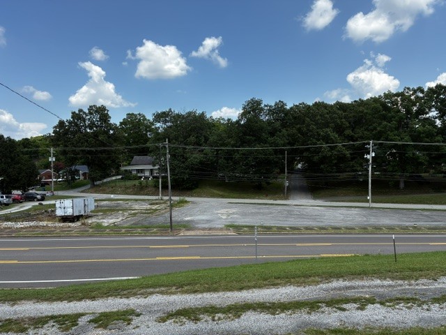 129 S Forrest Ave Property Photo 7