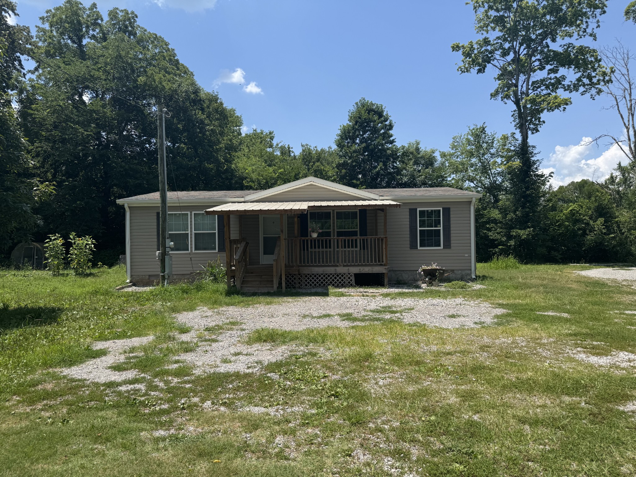 1763 Wade Brown Rd Property Photo 1