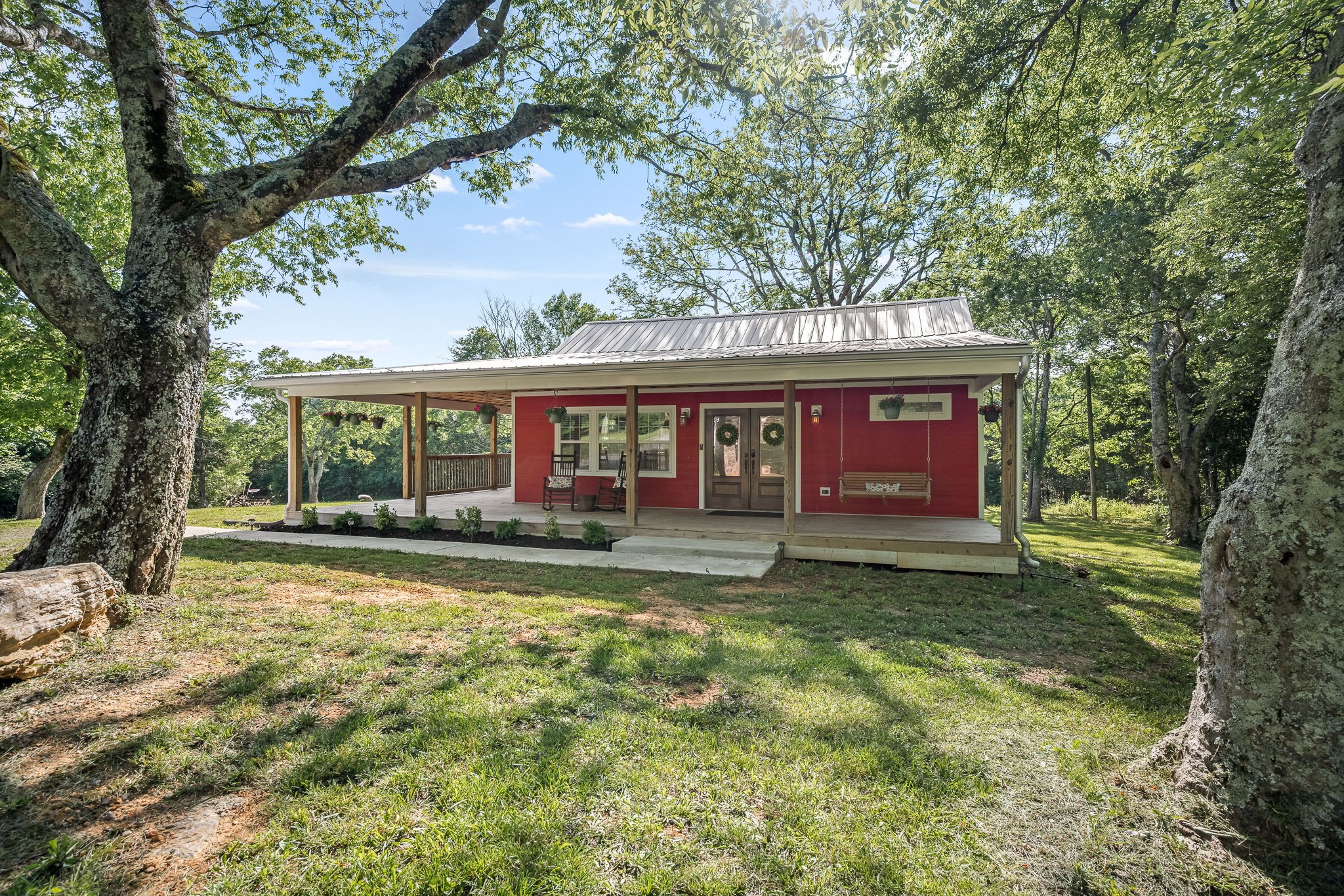 10257 Barlow Ln Property Photo 1