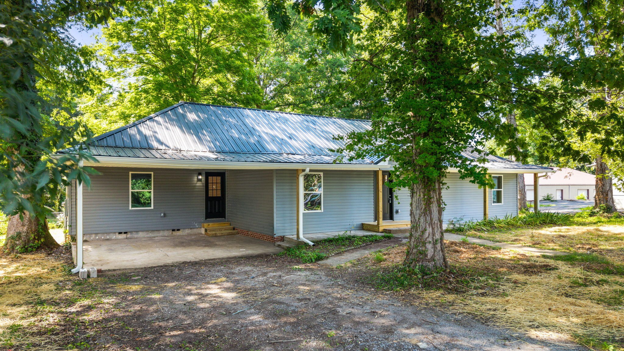 17855 State Highway 58, N Property Photo 1