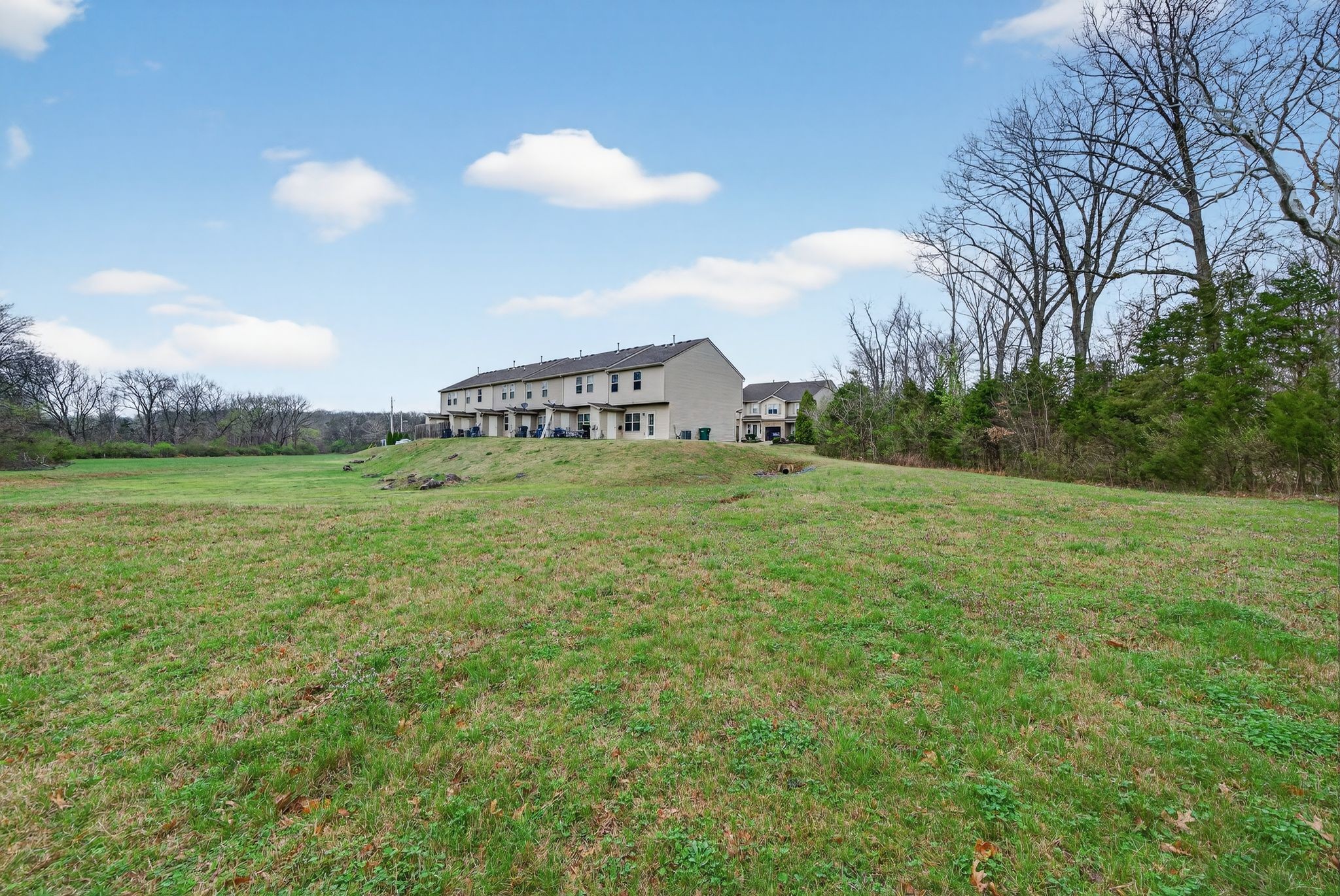 735 Tulip Grove Rd Property Photo 1