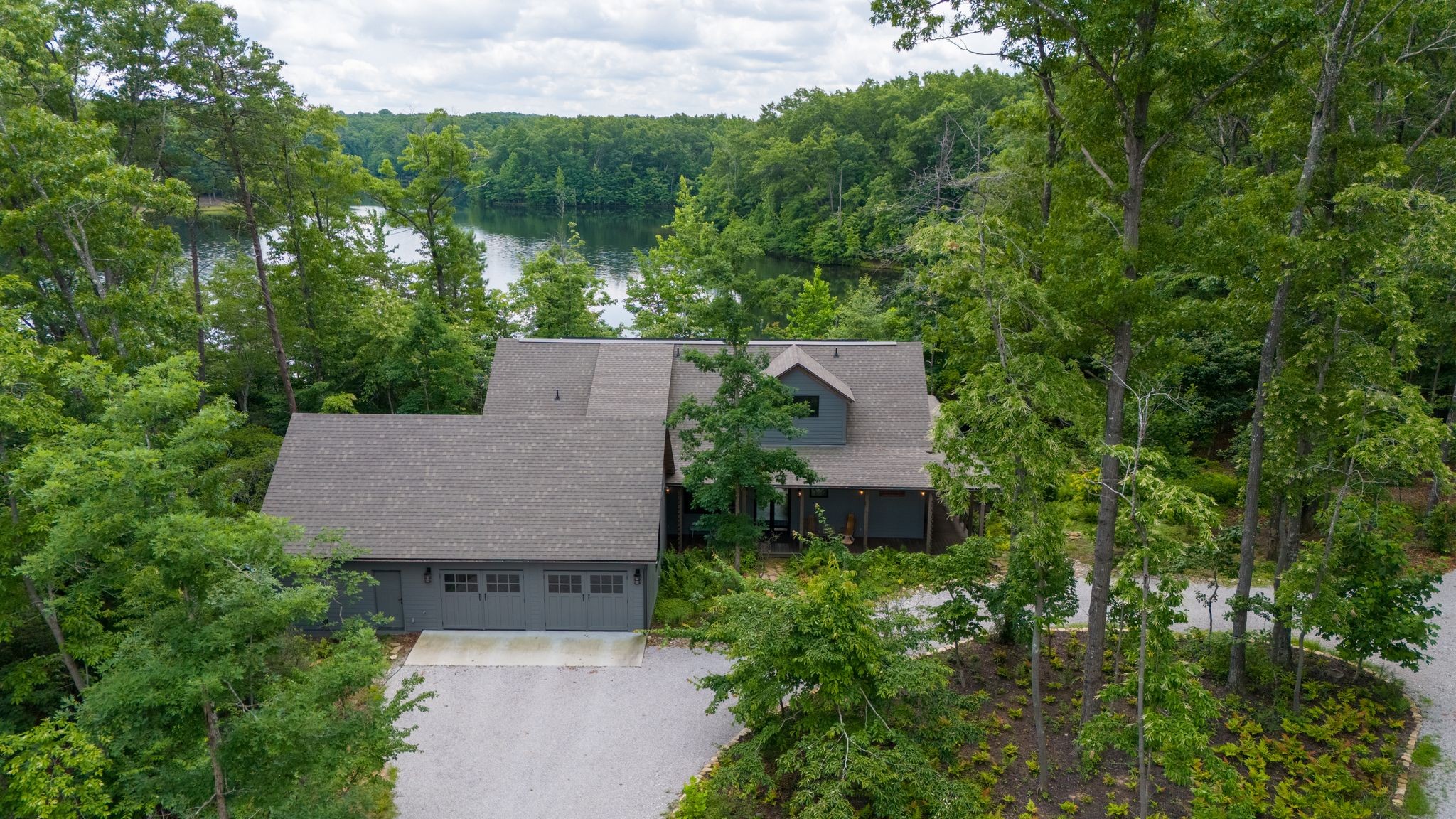 201 Water View Ln Property Photo 1