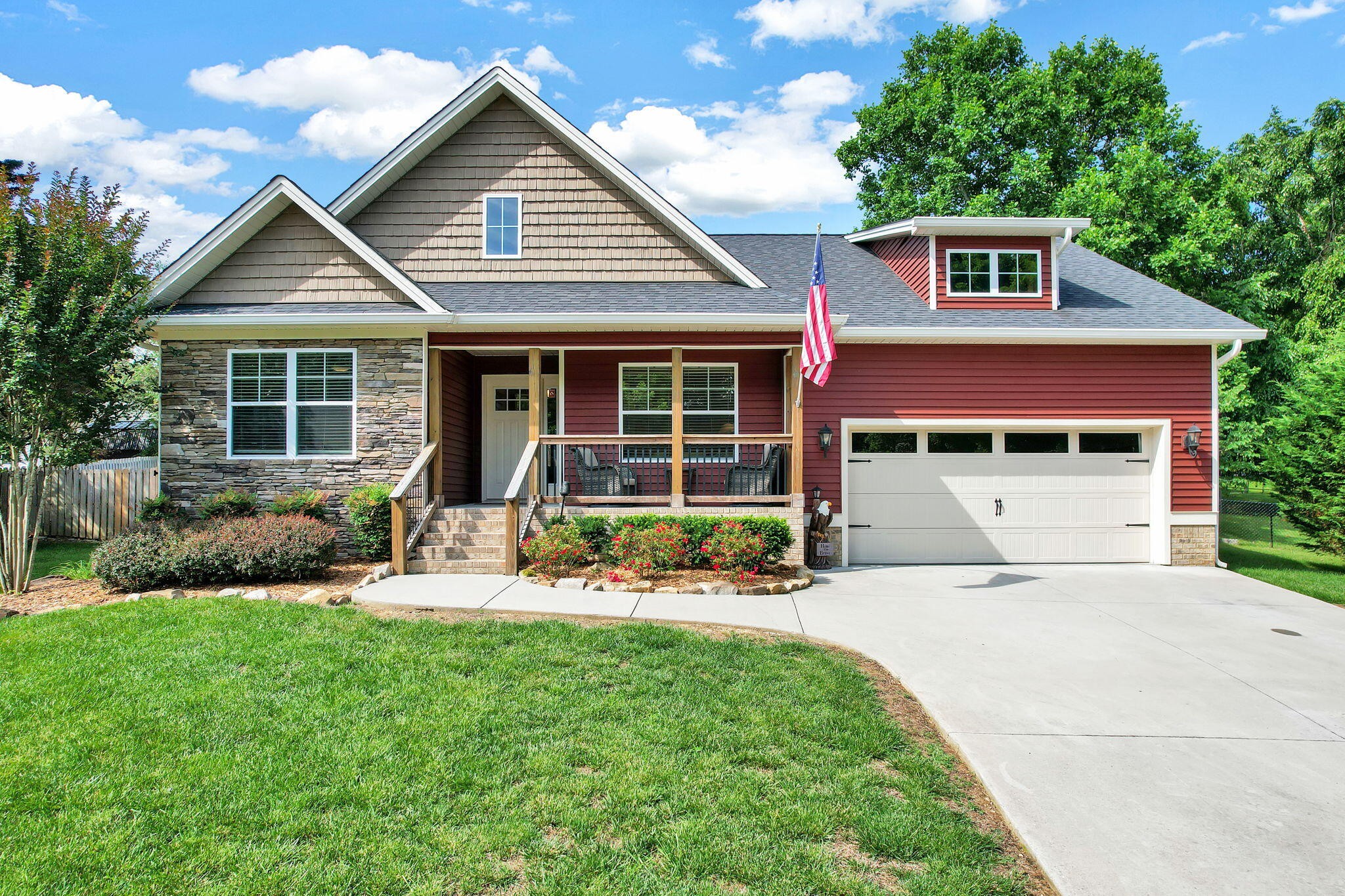 1302 Blythe Ferry Place, NE