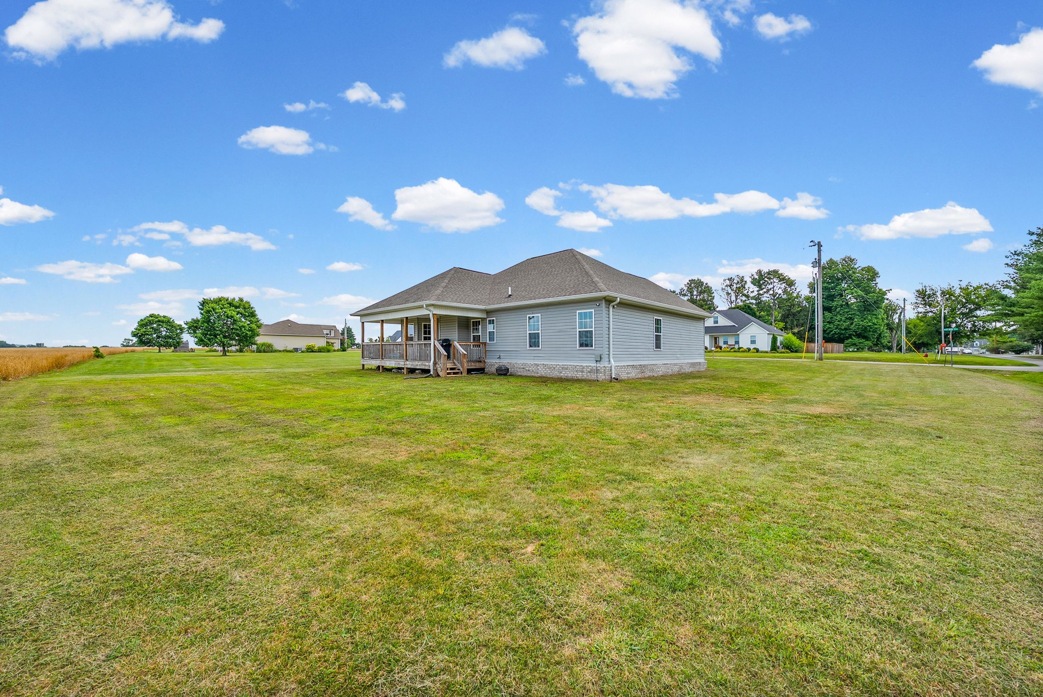 103 Red Bird Ave Property Photo 40