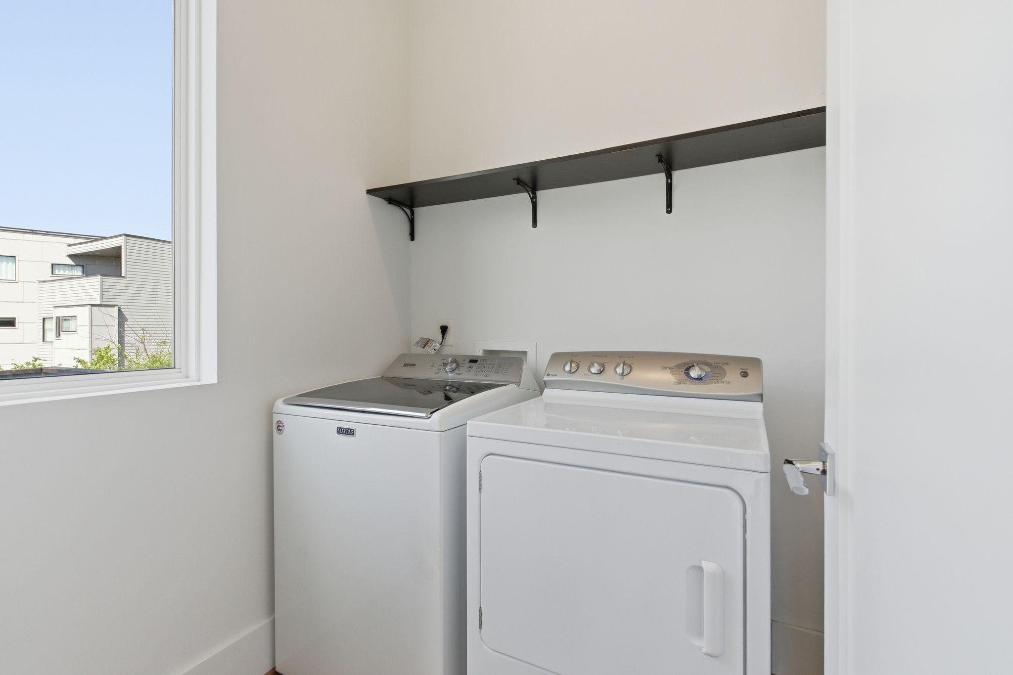 1202 Katie Ave Property Photo 17