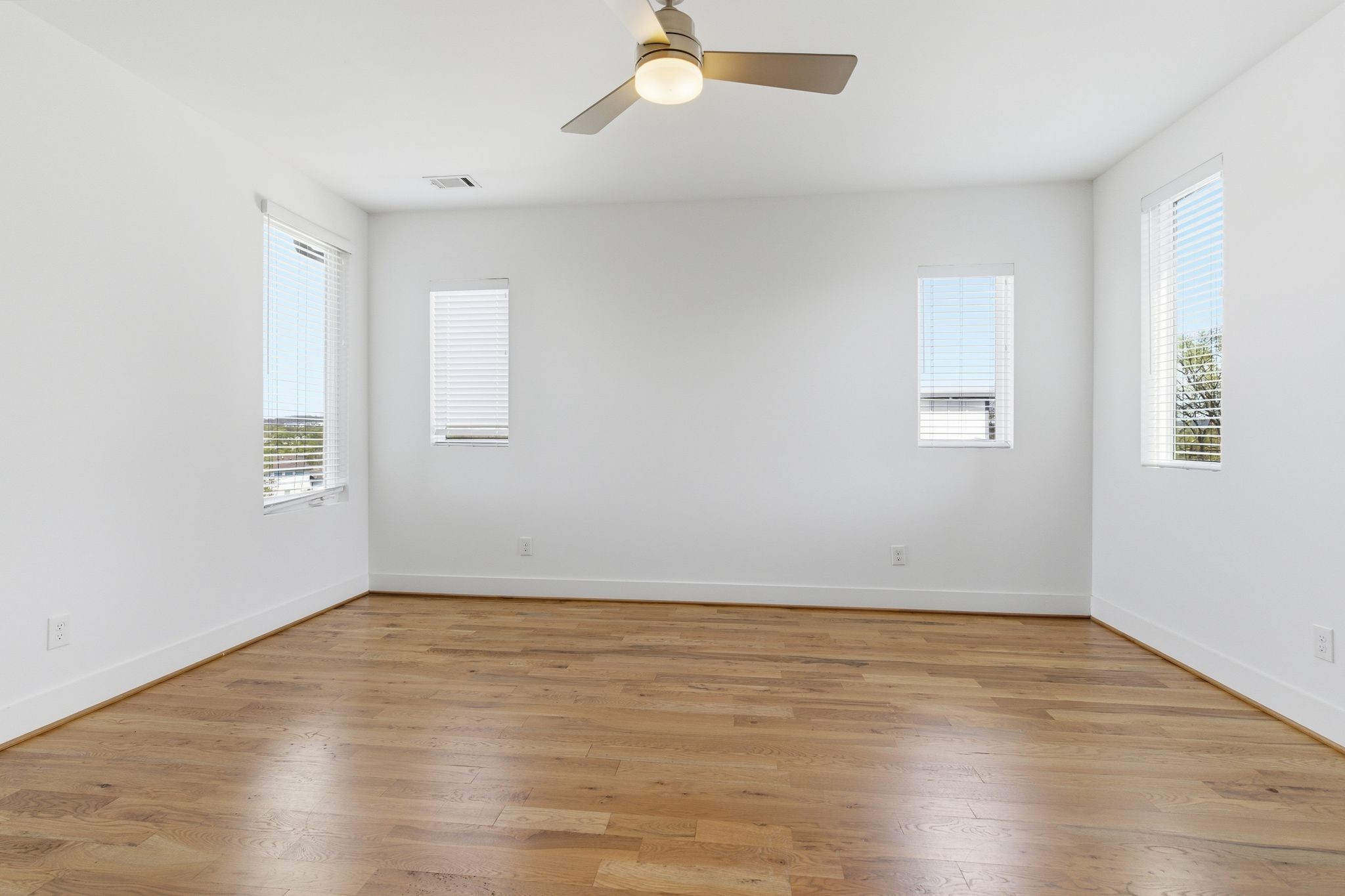 1202 Katie Ave Property Photo 29