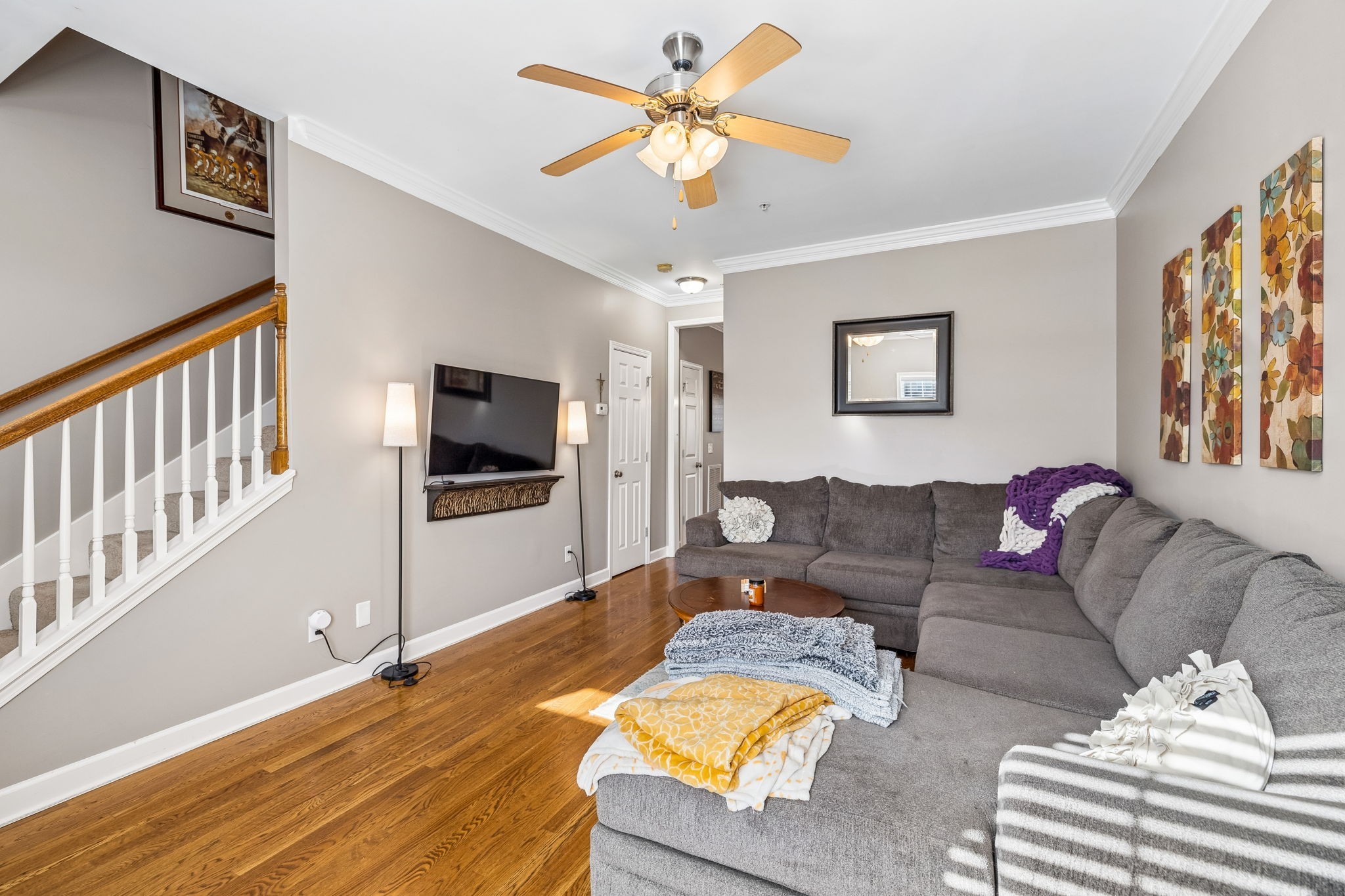 3027 Newport Valley Cir Property Photo 6
