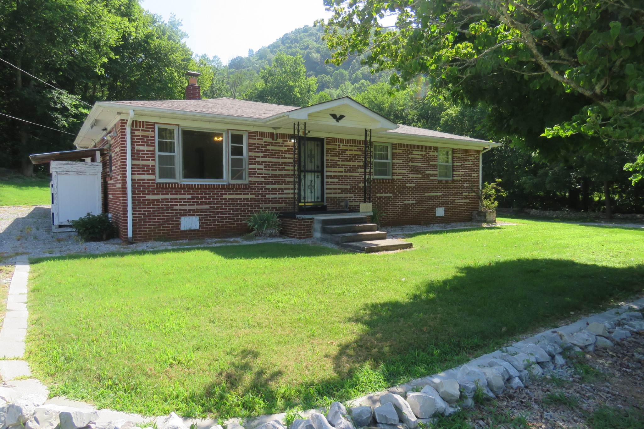 1757 Wet Mill Creek Rd Property Photo 1