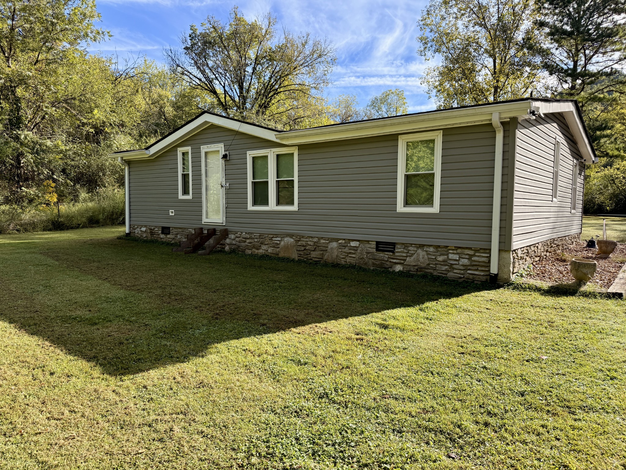 1640 Allen Brown Rd Property Photo 1