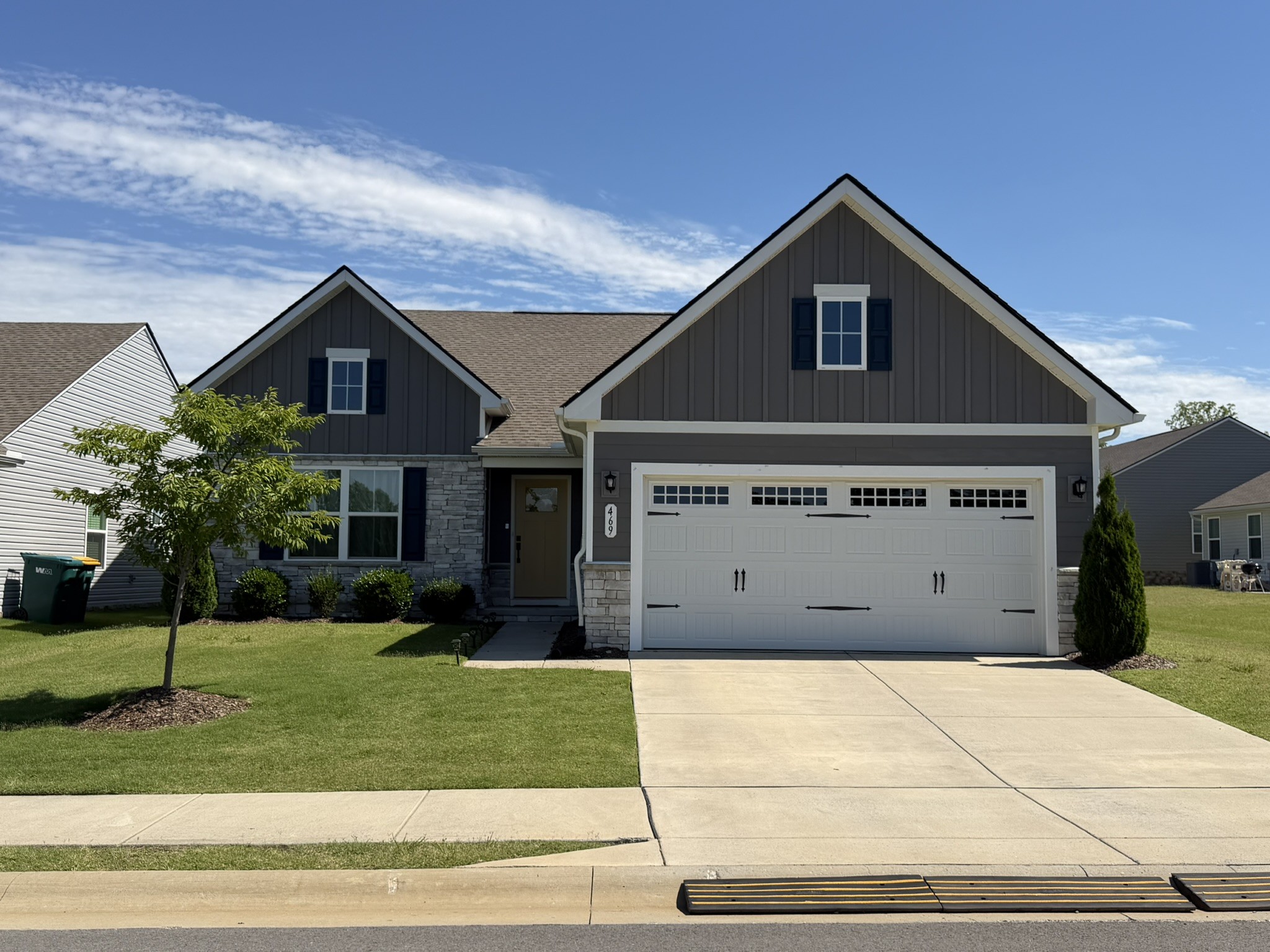 469 Steamview Dr Property Photo 1