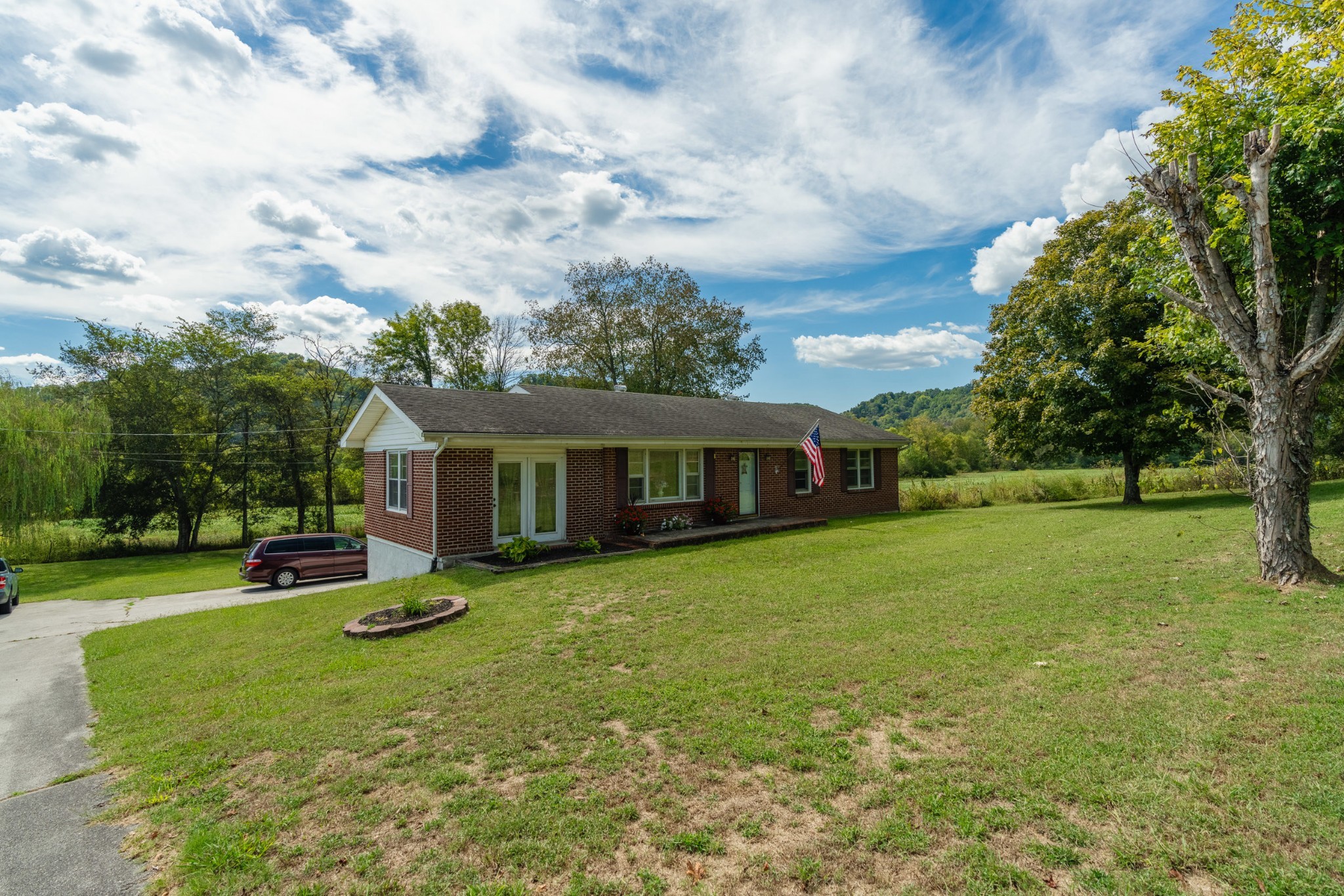 455 Jennings Creek Hwy Property Photo 1