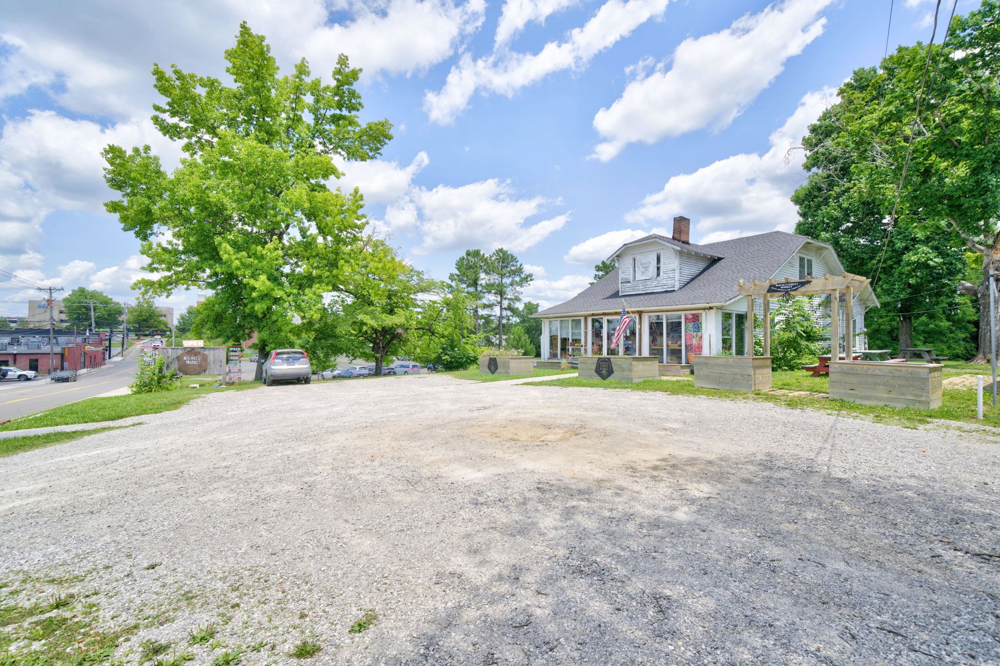 136 S Walnut Ave Property Photo 15
