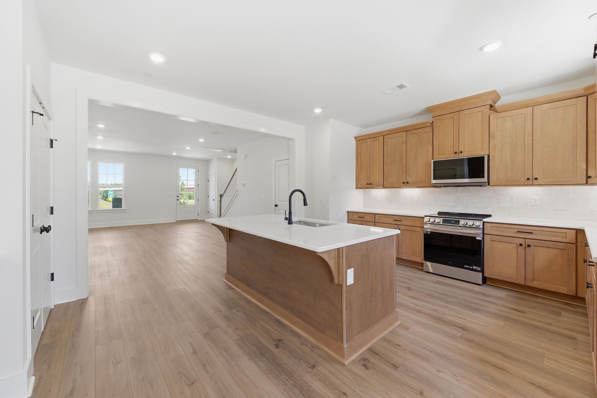 140 Nearwater Place Property Photo 10
