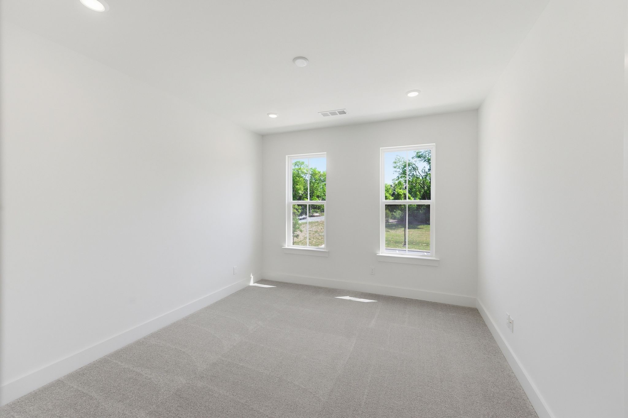 140 Nearwater Place Property Photo 13