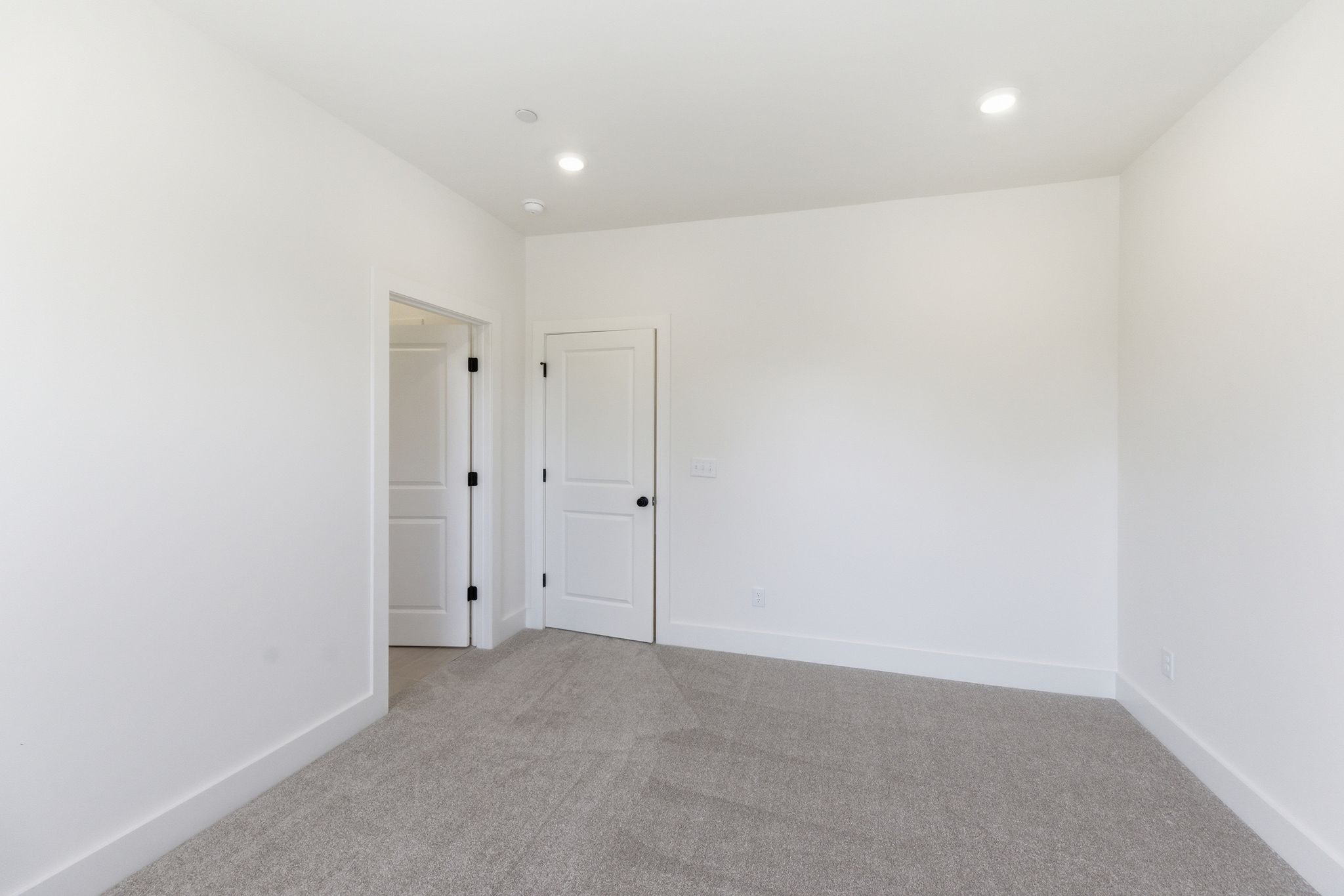 140 Nearwater Place Property Photo 14