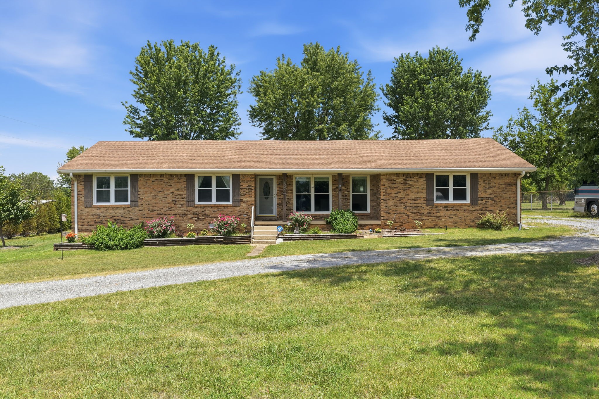 1024 Rome Pike Property Photo 3