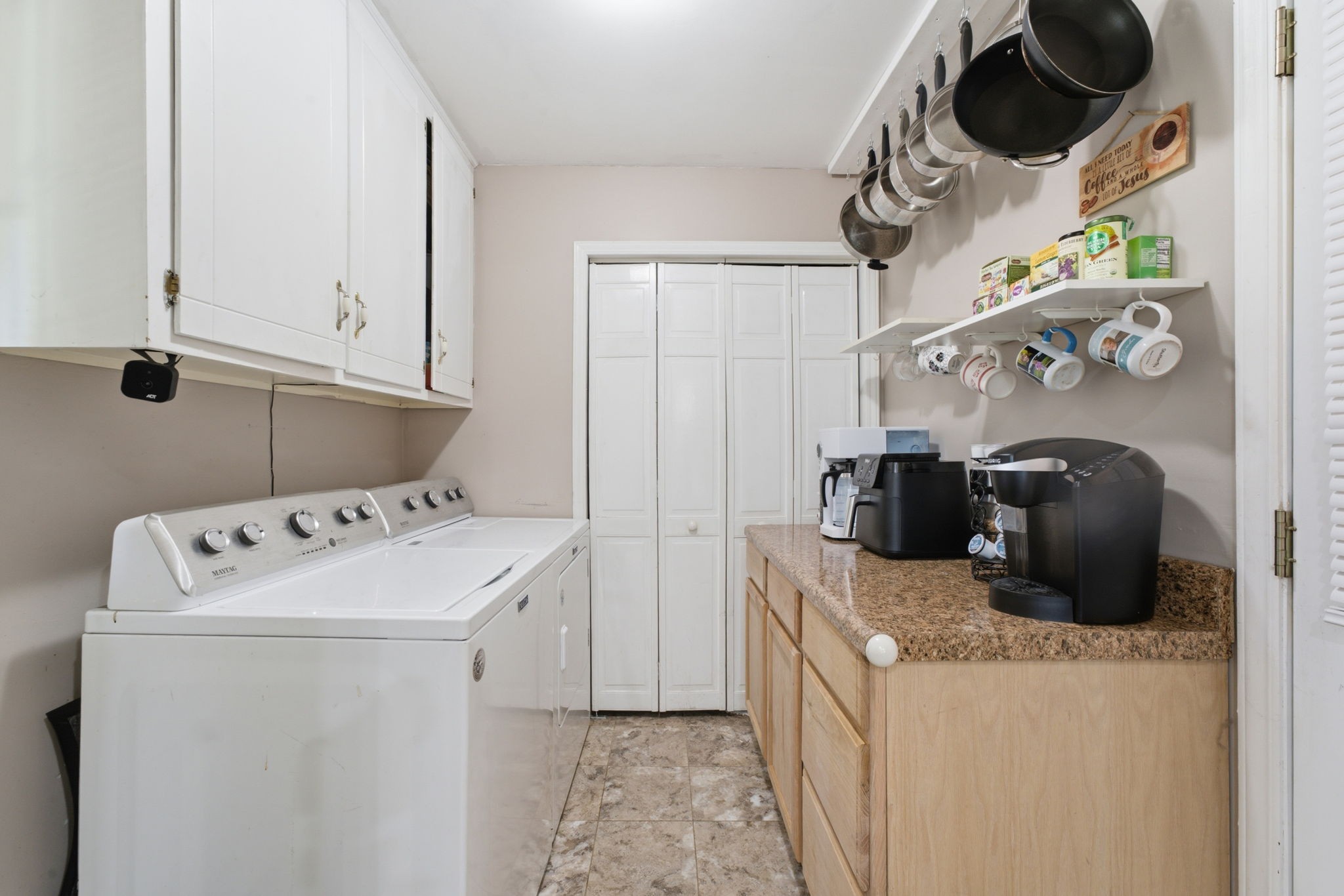 1024 Rome Pike Property Photo 17