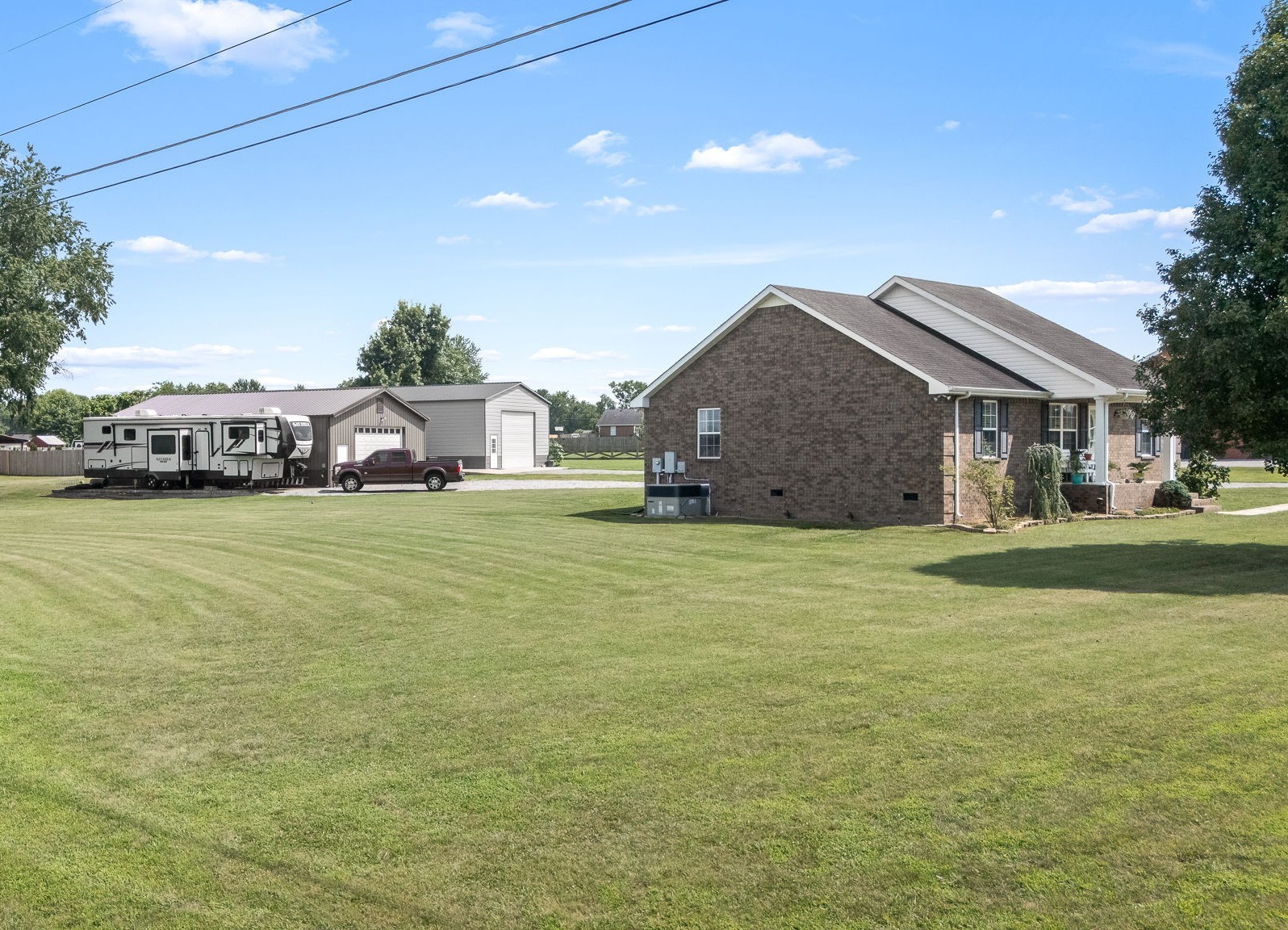 1012 Peak Dr Property Photo 5