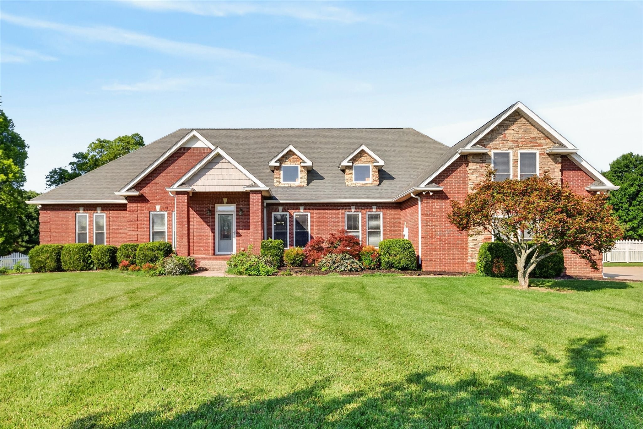 476 Maxshire Ct