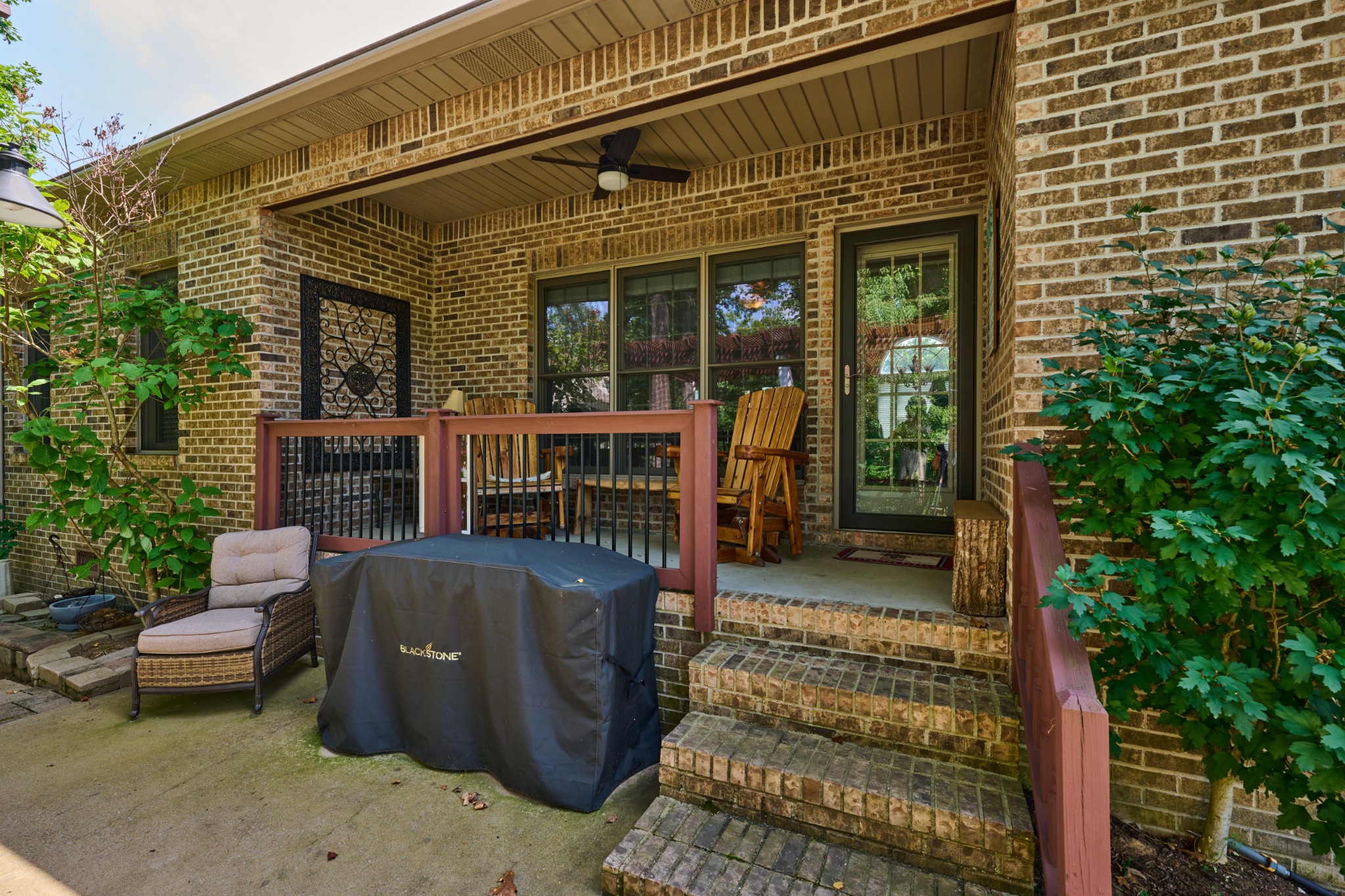 413 Founders Ct Property Photo 6