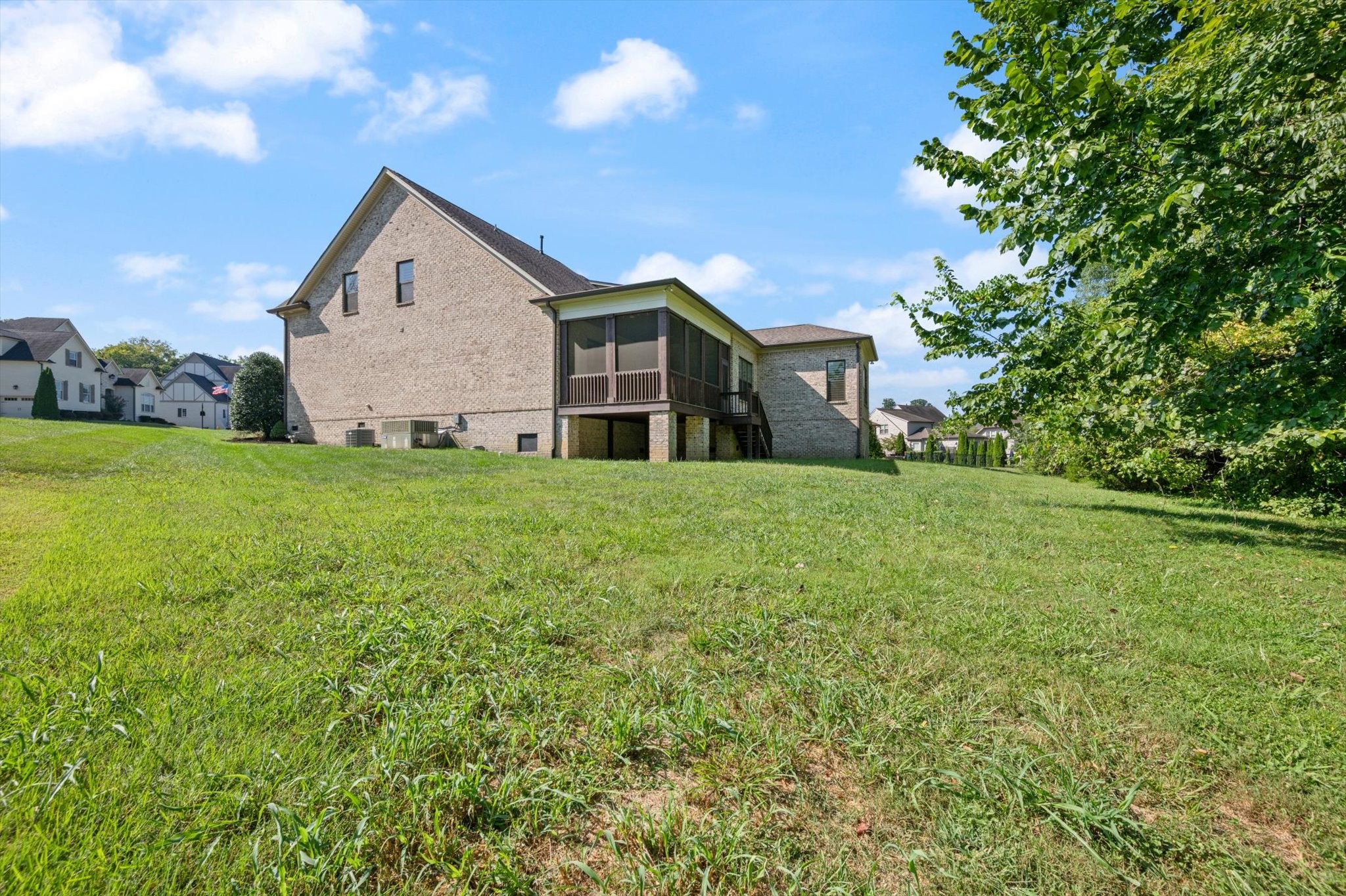 4174 Old Light Cir Property Photo 7