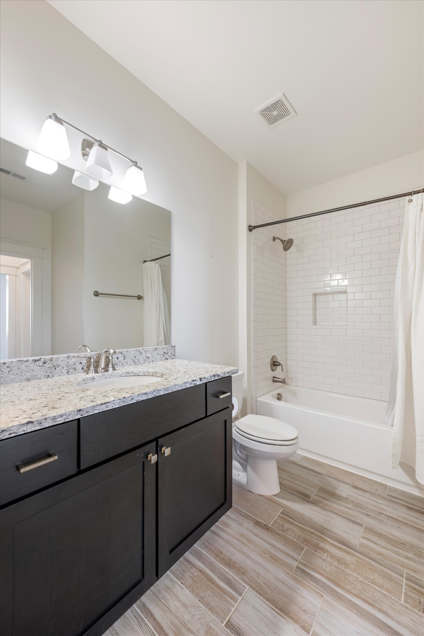 4174 Old Light Cir Property Photo 45