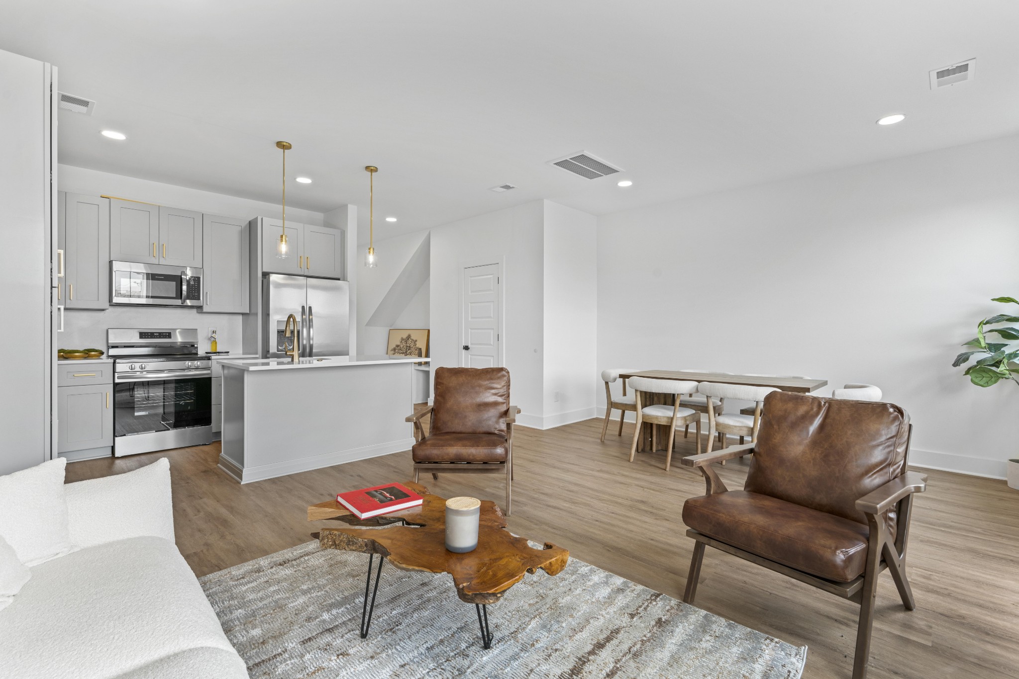 172 High Park Cir Property Photo 14