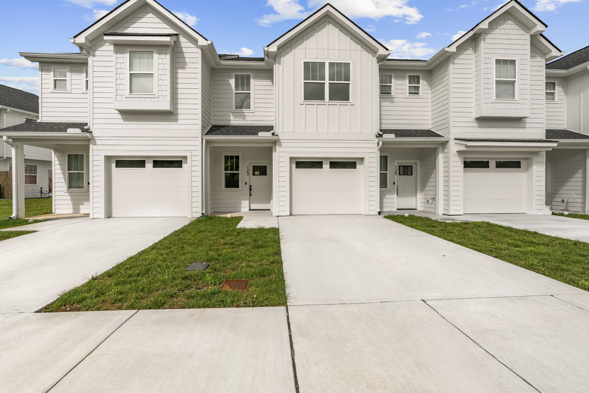 174 High Park Cir Property Photo 2