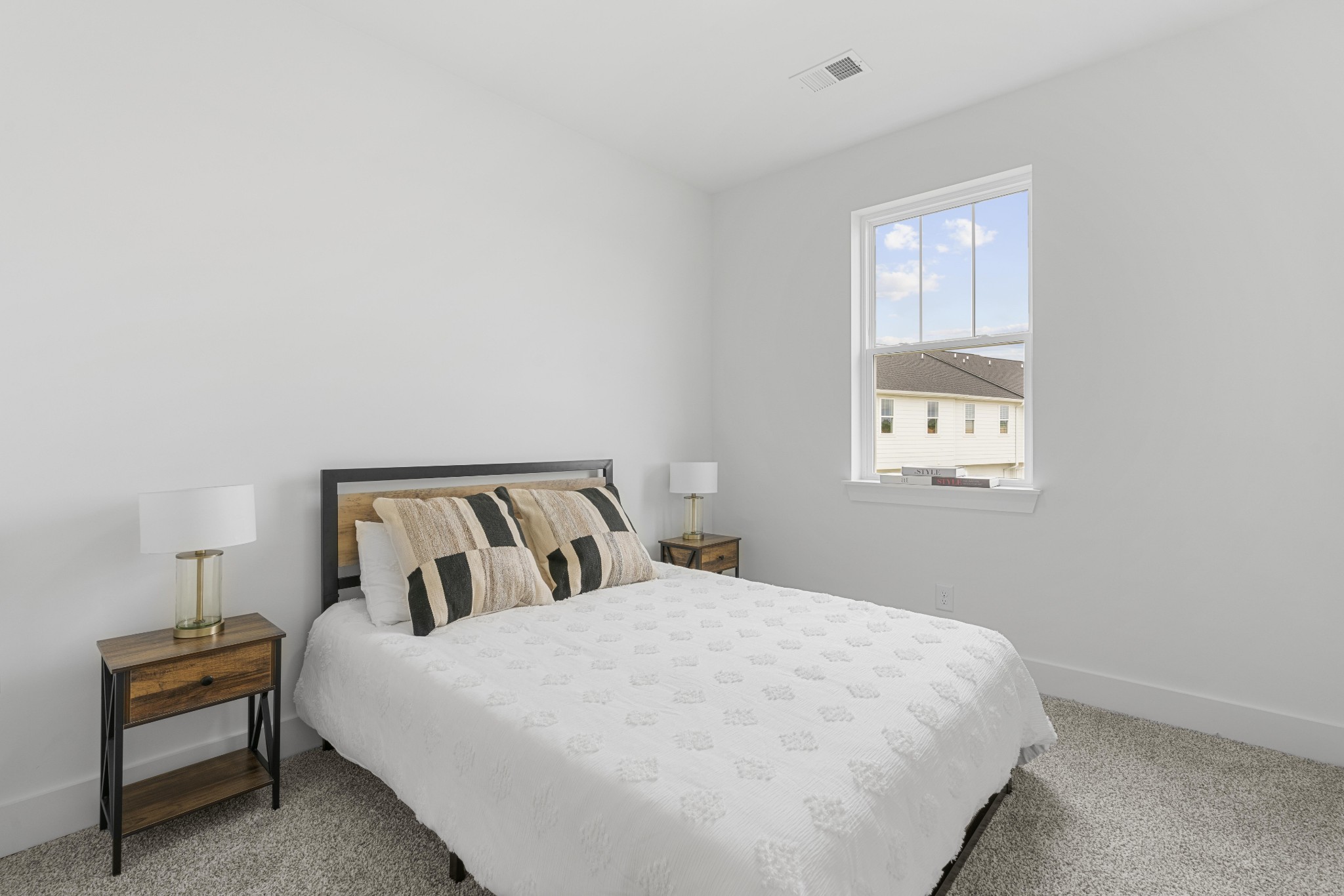 174 High Park Cir Property Photo 22