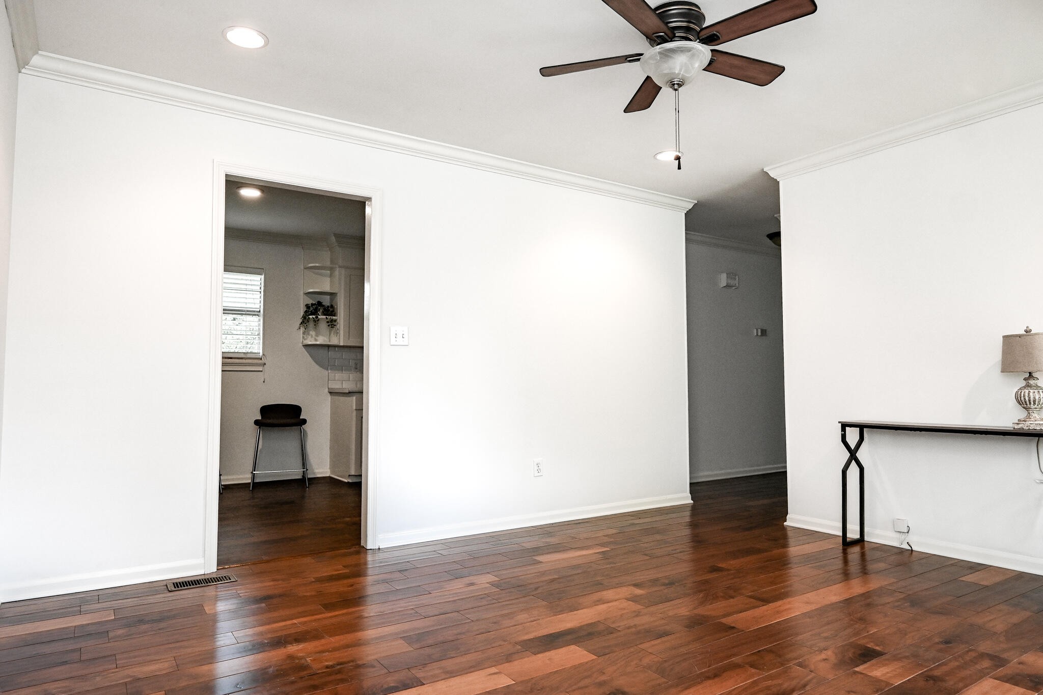 563 18th Street, Nw Property Photo 5