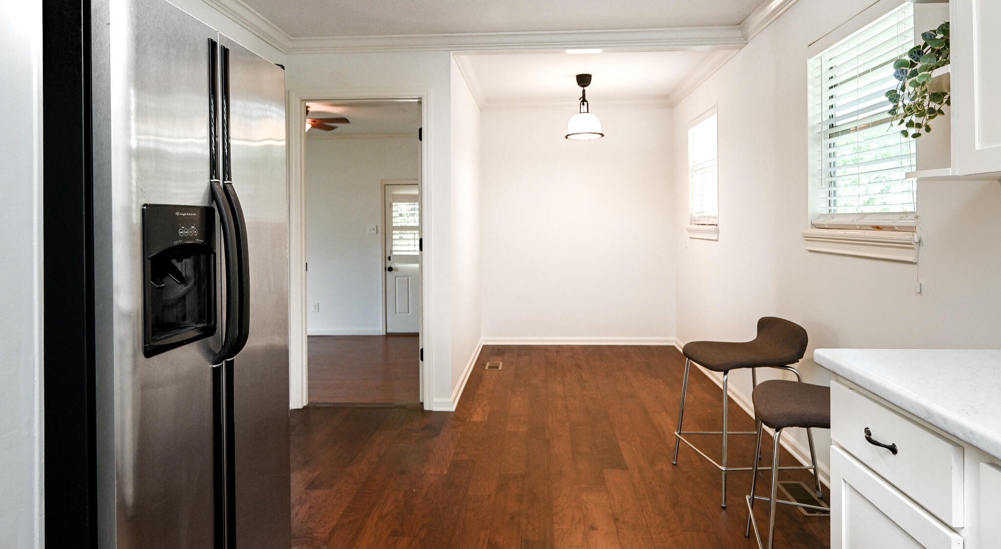 563 18th Street, Nw Property Photo 9