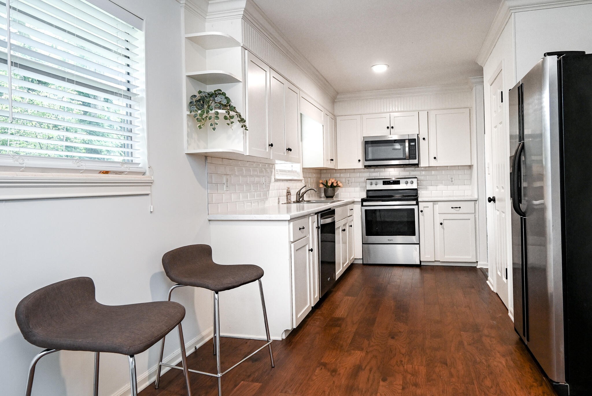 563 18th Street, Nw Property Photo 11